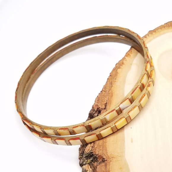 Vintage Shell Inlay Bangle Set of Two Summer Vibes - Picture 3 of 8